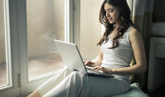 pexels-andrea-piacquadio-920381